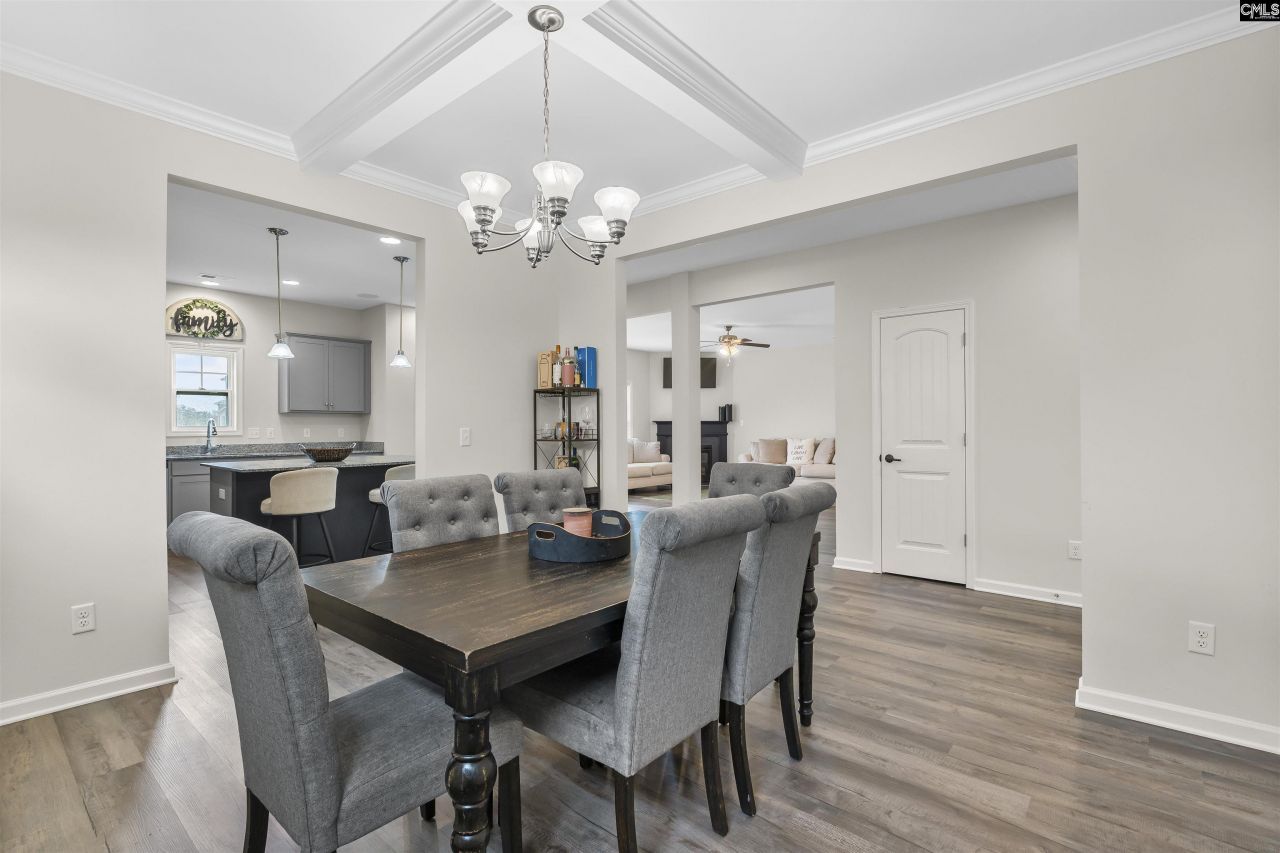 3060 Matthews Drive  Photo 9