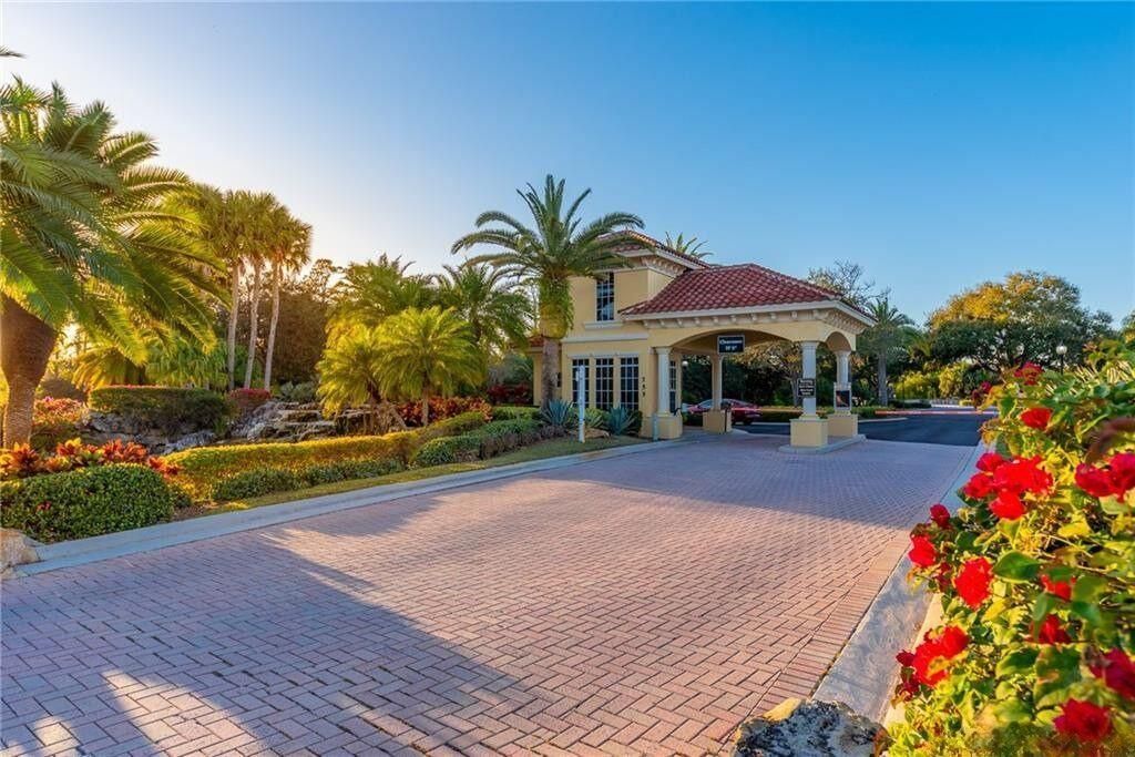 742 SW Palm Cove Drive, Palm City, FL 34990 Photo