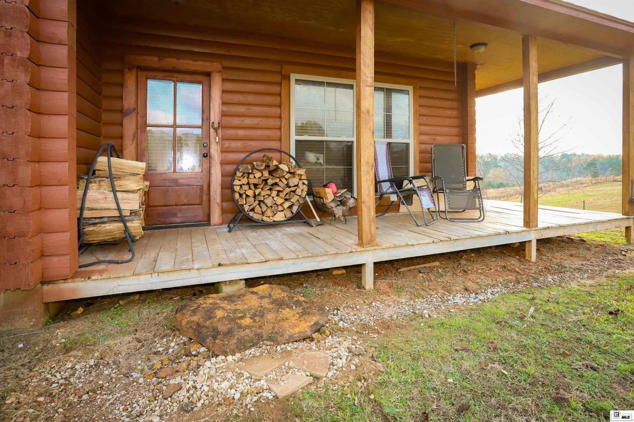 329 Pecan Lane, Dubach, LA 71235 Main Photo