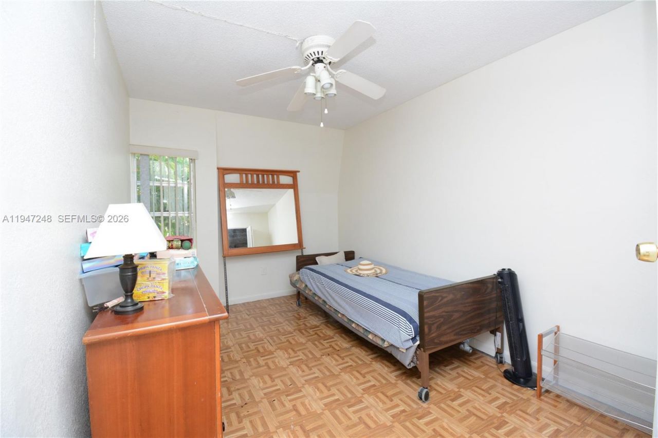 13935 SW 84th St, Unit 905, Miami, FL 33183 Photo