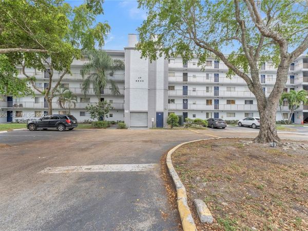 8560 N Sherman Cir , Unit 208, Miramar, FL 33025