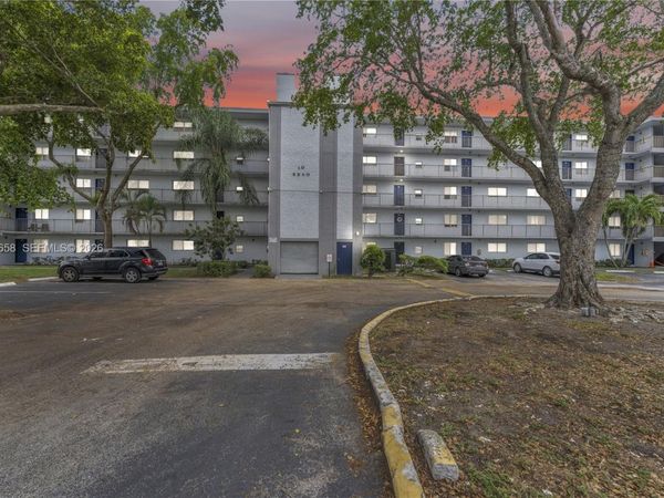8560 N Sherman Cir , Unit 208, Miramar, FL 33025