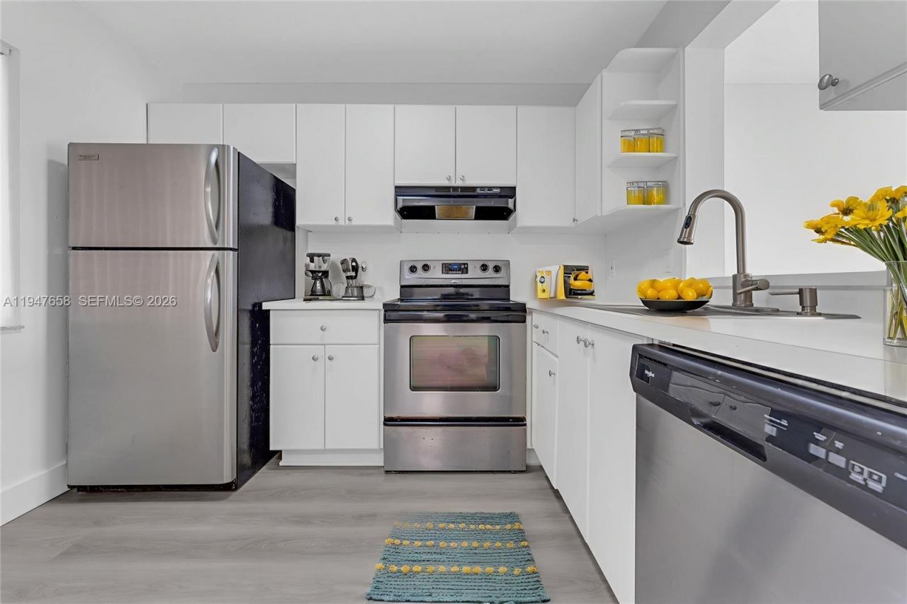 8560 N Sherman Cir , Unit 208, Miramar, FL 33025 Photo