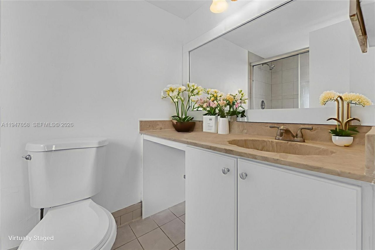 8560 N Sherman Cir , Unit 208, Miramar, FL 33025 Photo