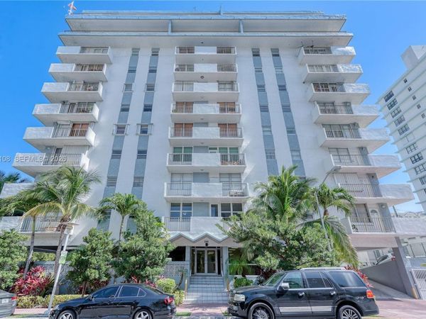245 18th St, Unit 403, Miami Beach, FL 33139