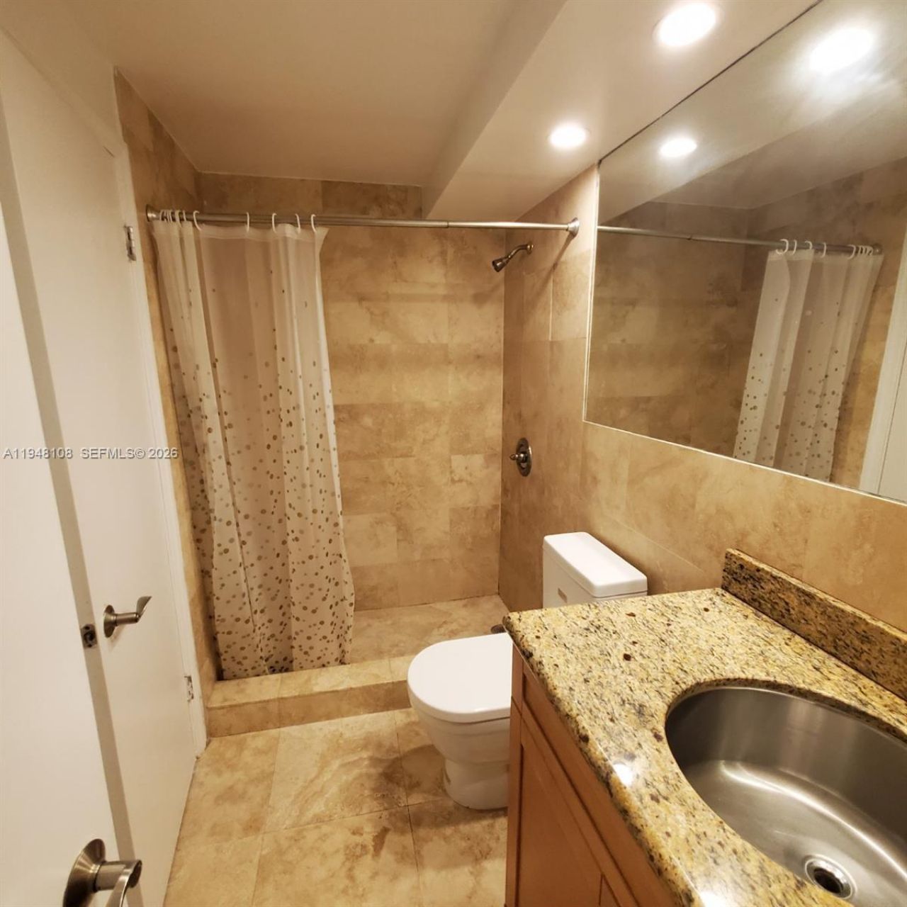 245 18th St, Unit 403, Miami Beach, FL 33139 Photo