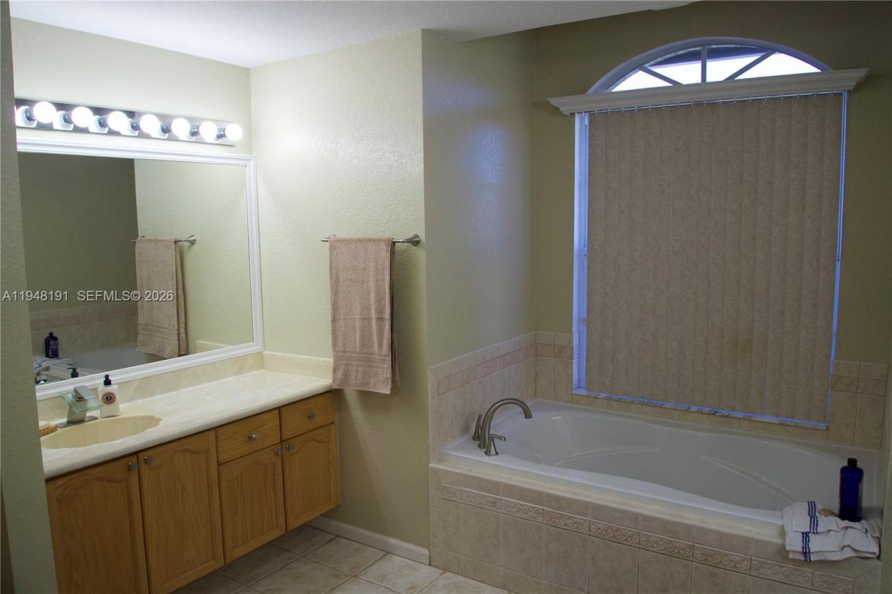 2564 Deer Run Trl, Loxahatchee, FL 33470 Photo