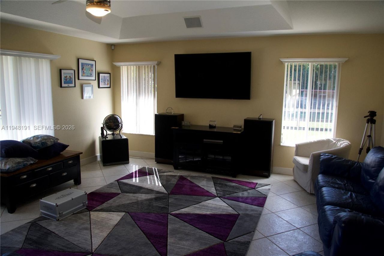 2564 Deer Run Trl, Loxahatchee, FL 33470 Photo