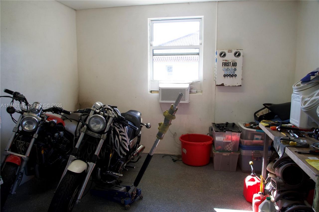 2564 Deer Run Trl, Loxahatchee, FL 33470 Photo