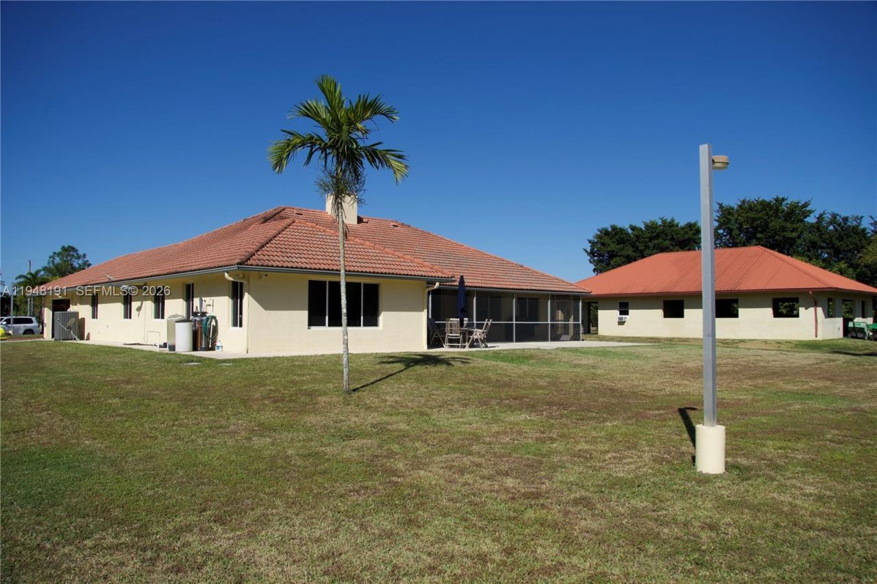 2564 Deer Run Trl, Loxahatchee, FL 33470 Photo