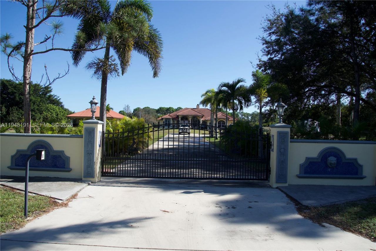 2564 Deer Run Trl, Loxahatchee, FL 33470 Photo