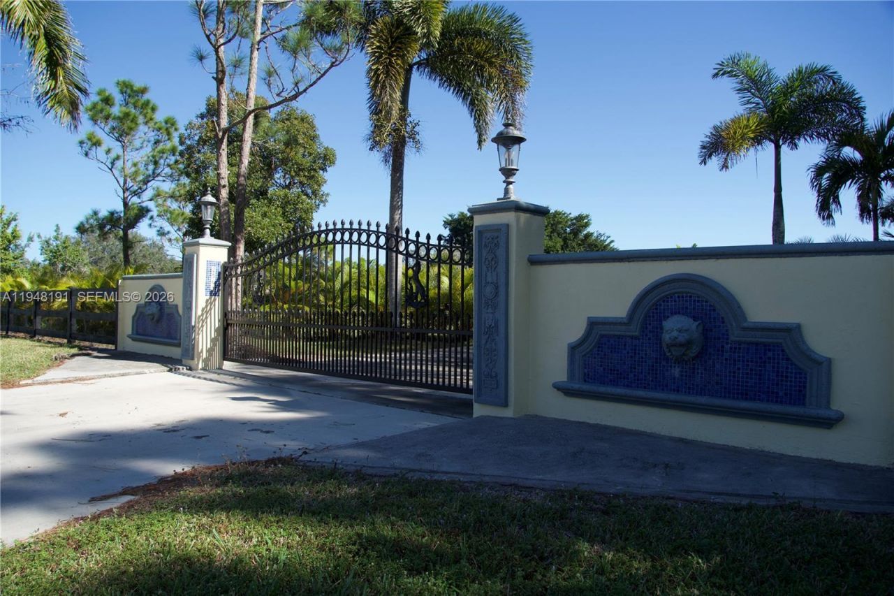 2564 Deer Run Trl, Loxahatchee, FL 33470 Photo