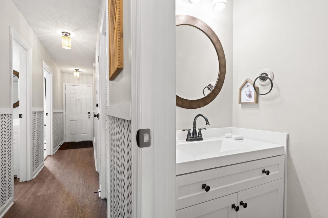 3700 Golf Colony Lane Photo 10