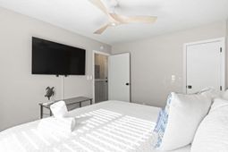 3700 Golf Colony Lane photo 4