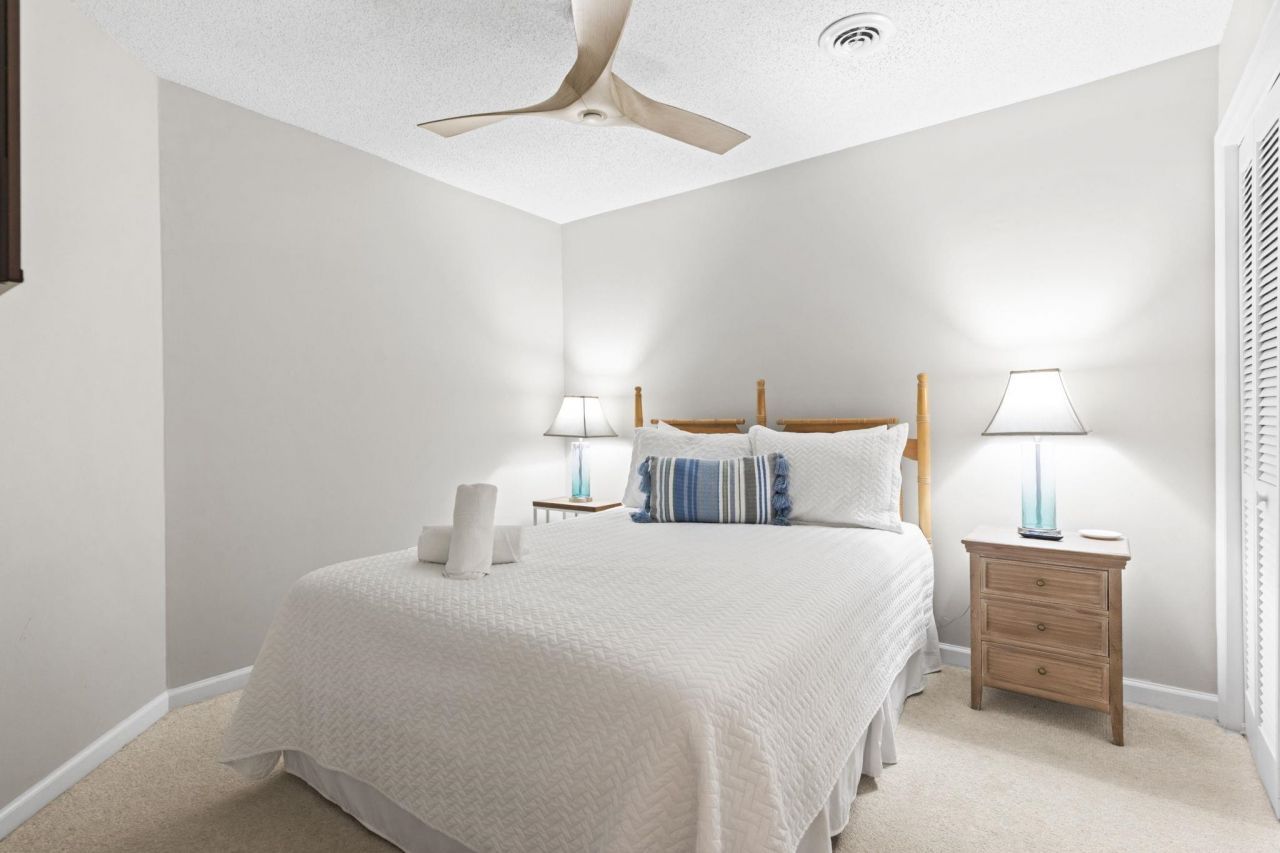 3700 Golf Colony Lane Photo 8