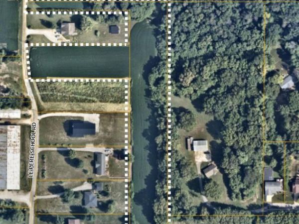 8754 Le Pere School Road, Millstadt, IL 62260