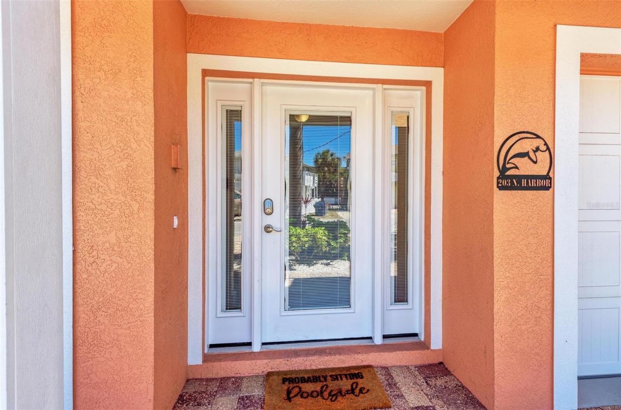 203 N Harbor Drive, Holmes Beach, FL 34217 Photo