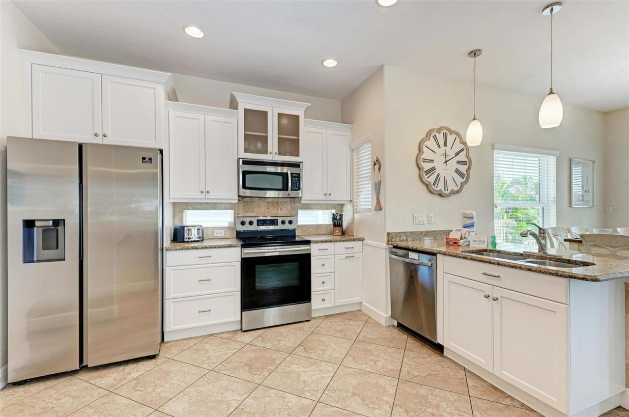 203 N Harbor Drive, Holmes Beach, FL 34217 Photo