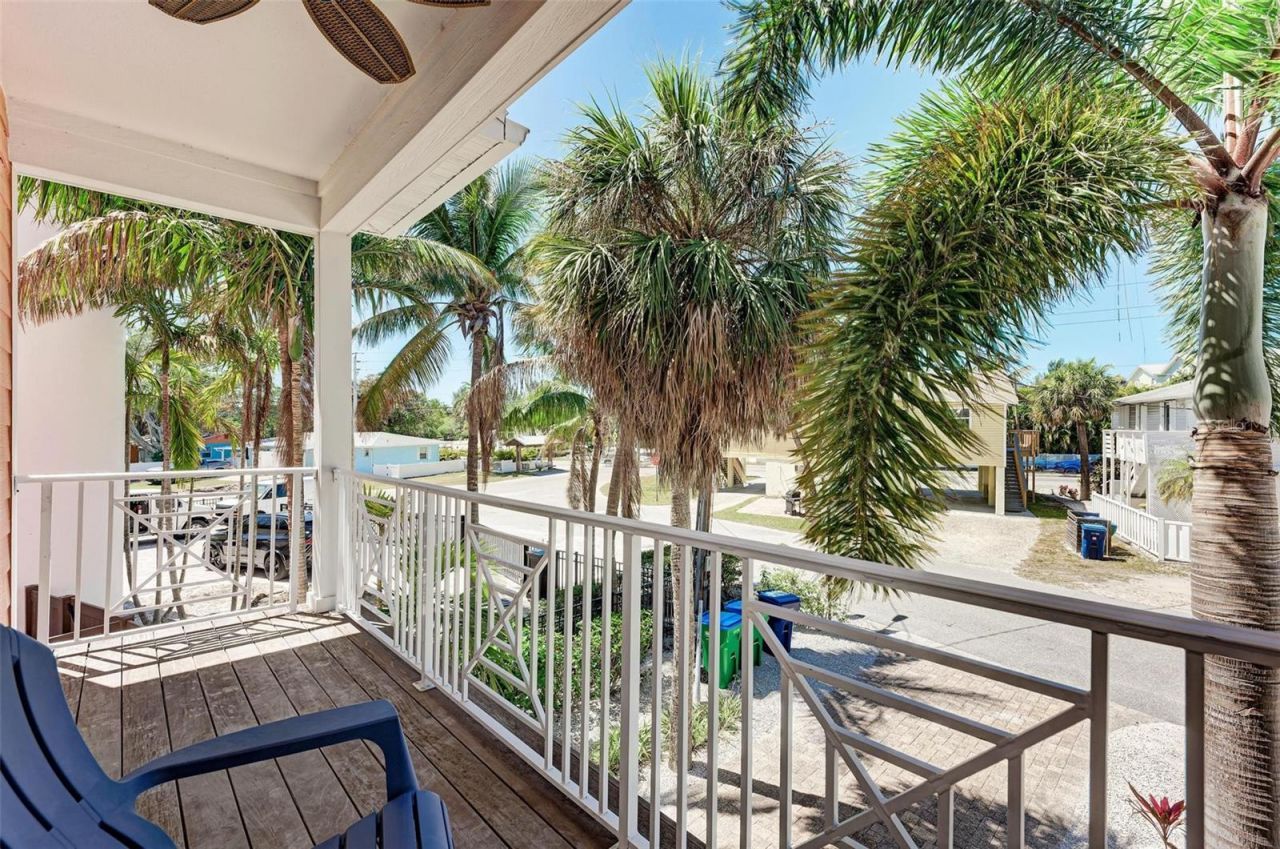 203 N Harbor Drive, Holmes Beach, FL 34217 Photo