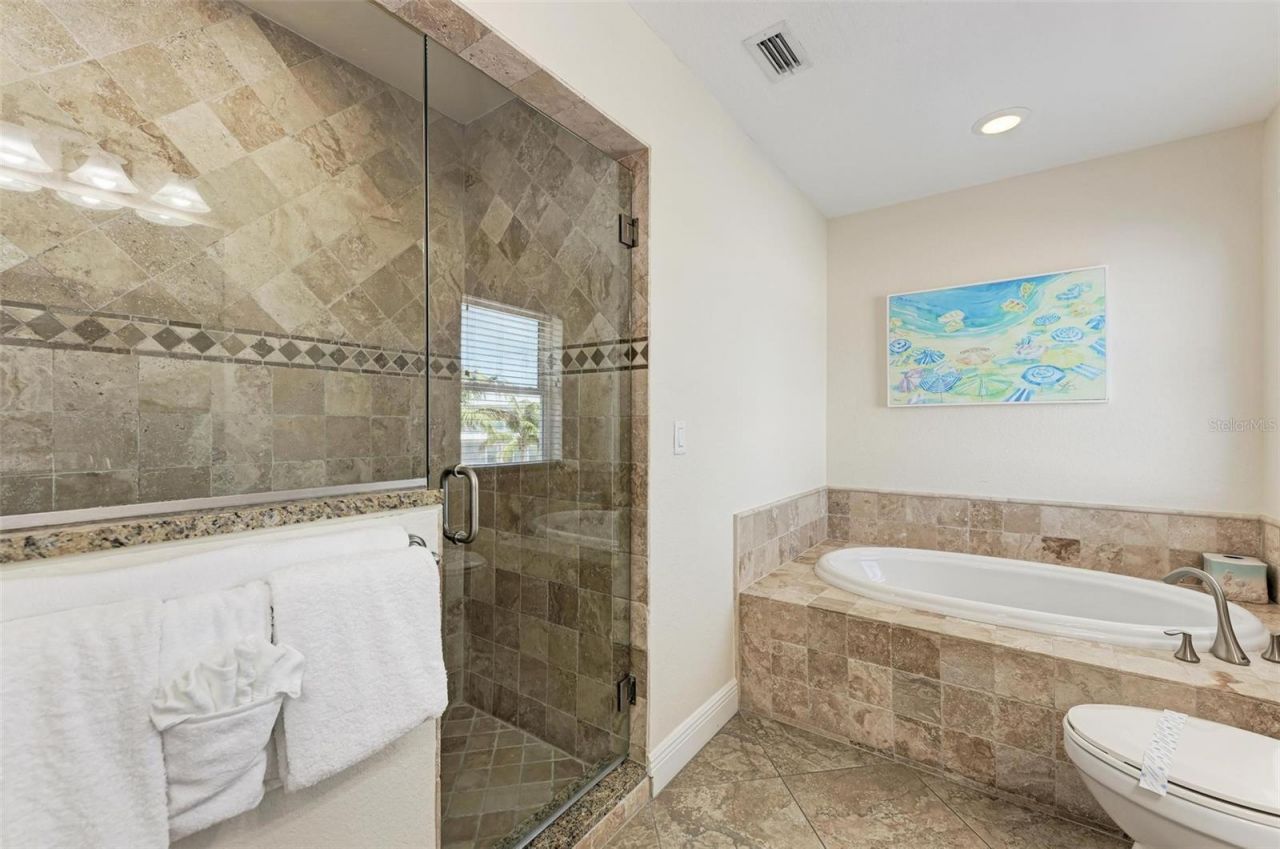 203 N Harbor Drive, Holmes Beach, FL 34217 Photo