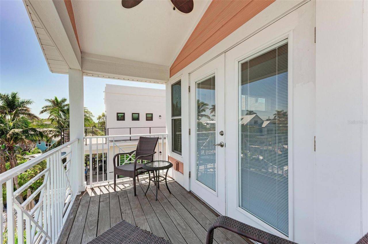 203 N Harbor Drive, Holmes Beach, FL 34217 Photo