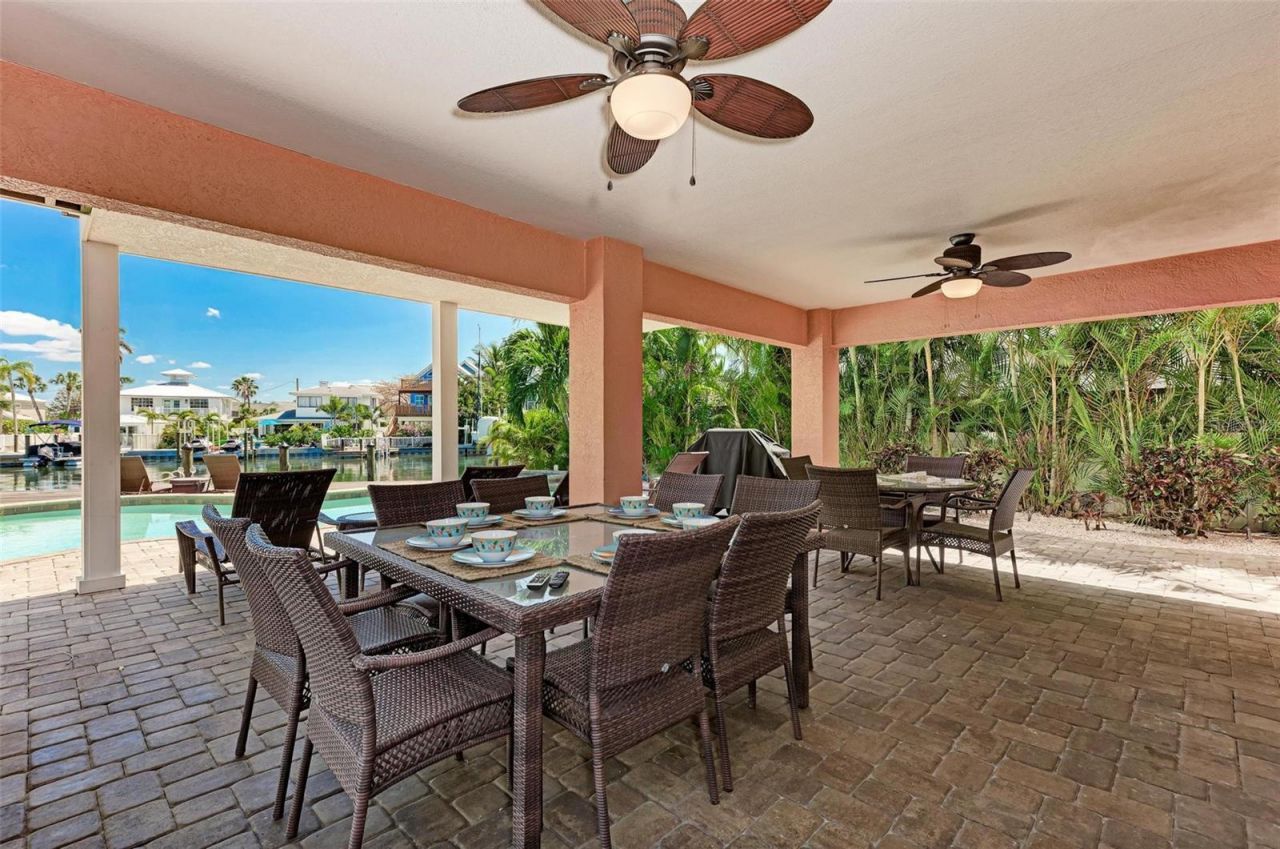 203 N Harbor Drive, Holmes Beach, FL 34217 Photo