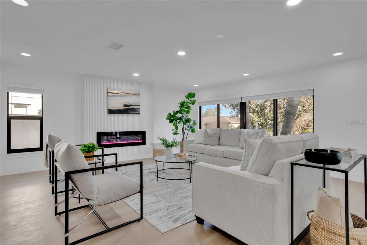 2894 Rollingwood Court, Clearwater, FL 33761 Photo