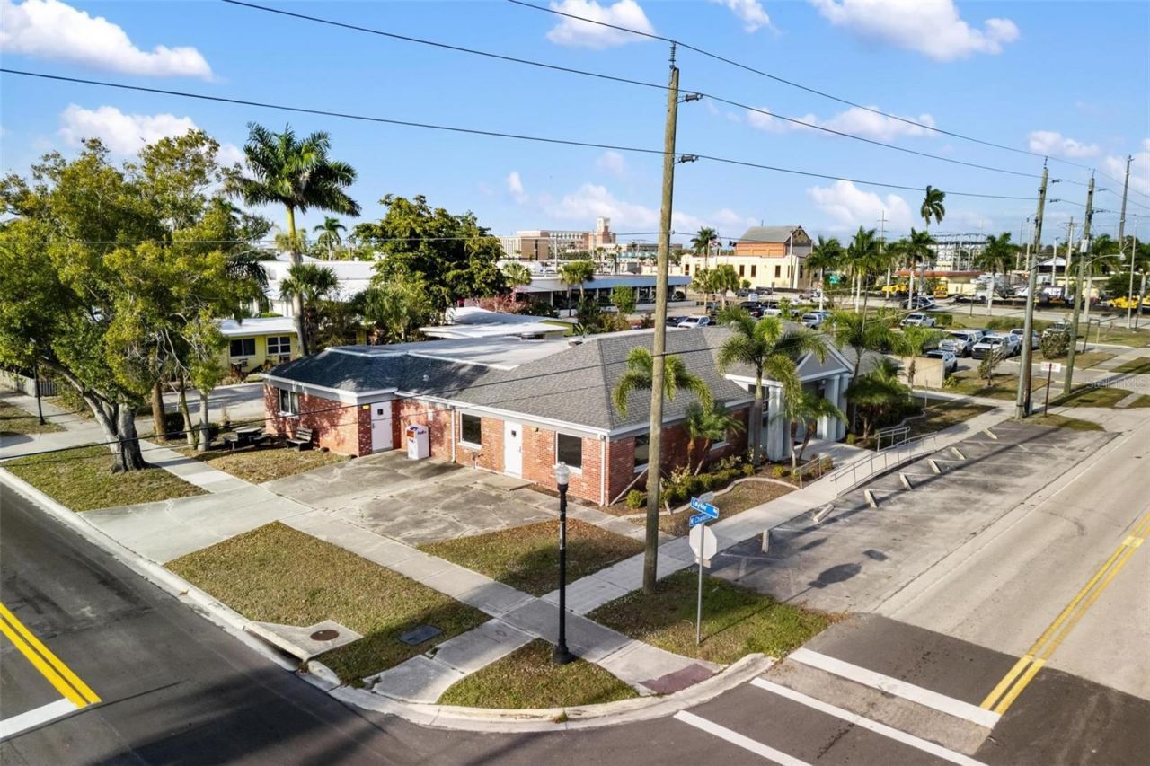 128 W Charlotte Avenue, Punta Gorda, FL 33950 Photo