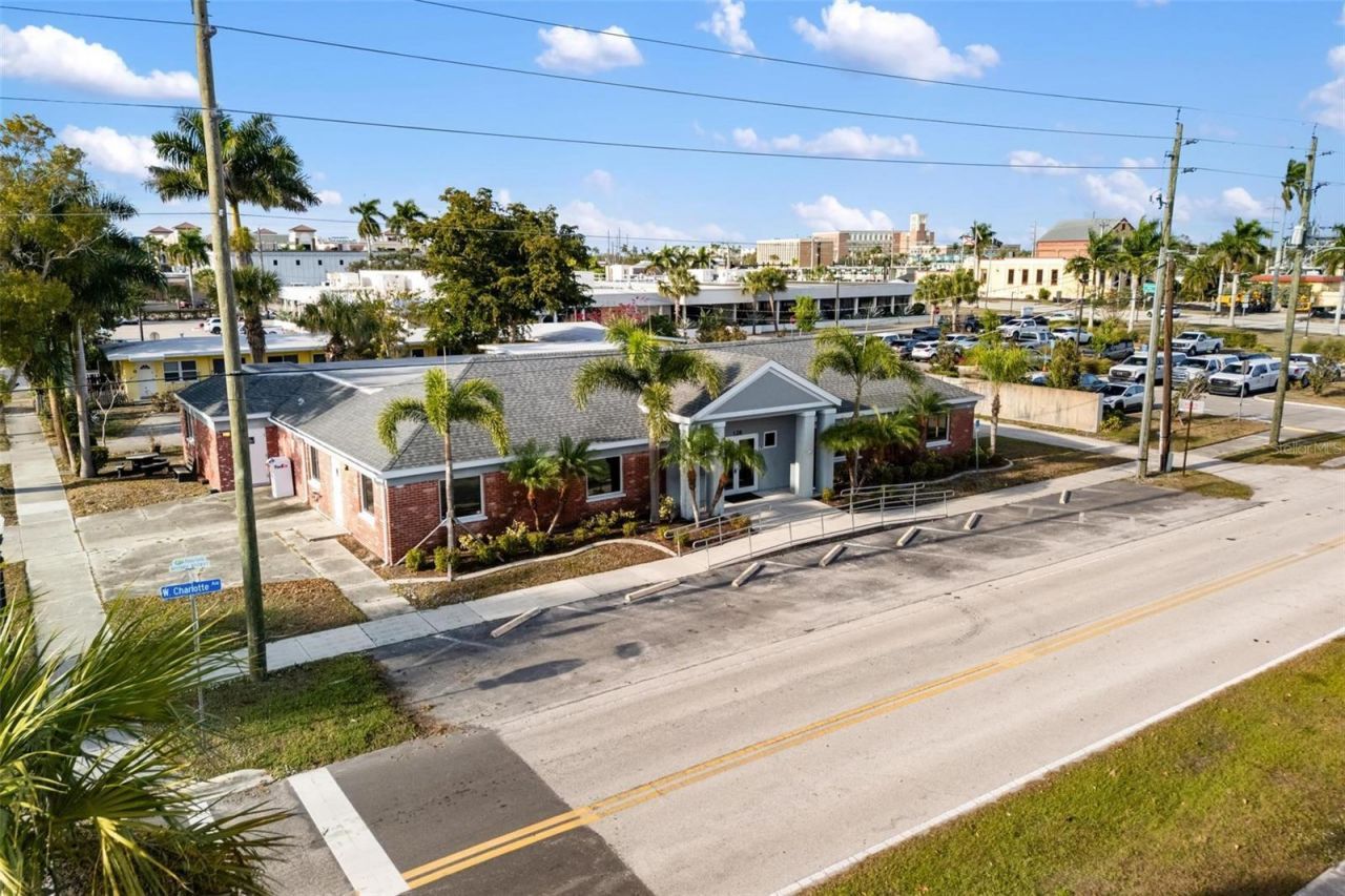 128 W Charlotte Avenue, Punta Gorda, FL 33950 Photo