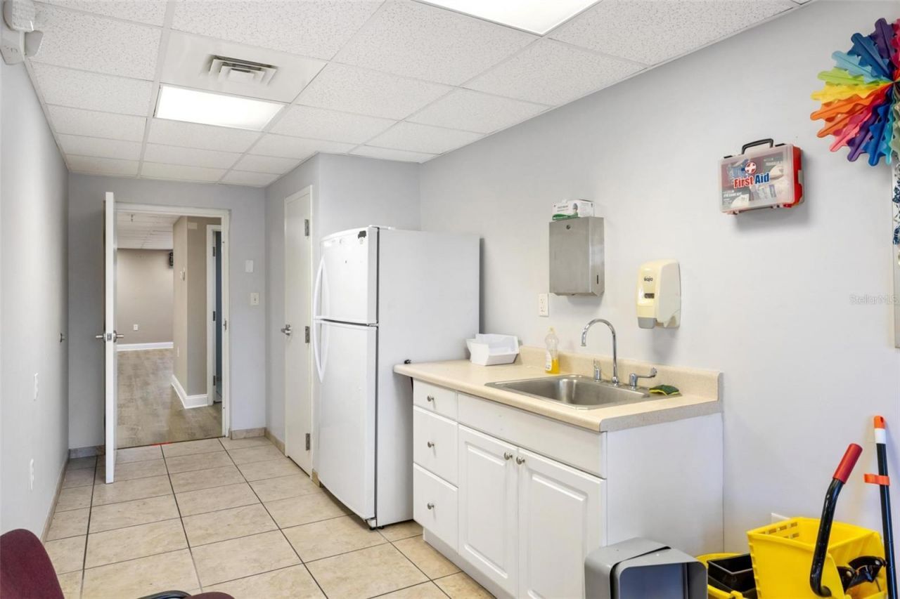 128 W Charlotte Avenue, Punta Gorda, FL 33950 Photo