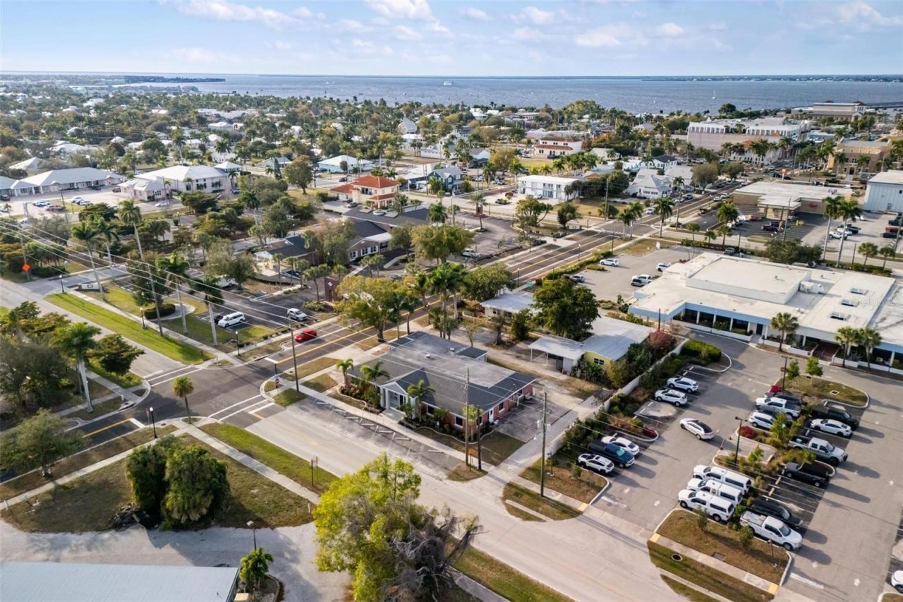 128 W Charlotte Avenue, Punta Gorda, FL 33950 Photo