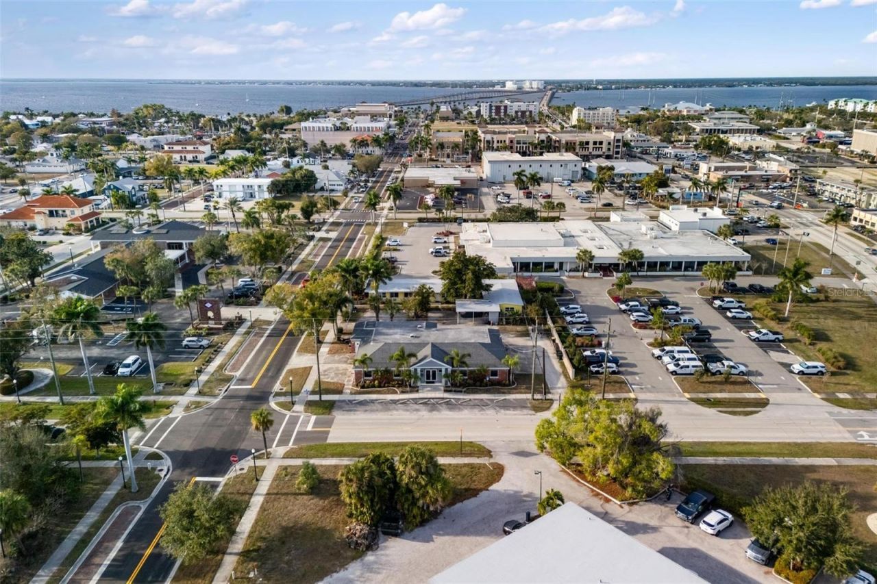 128 W Charlotte Avenue, Punta Gorda, FL 33950 Photo