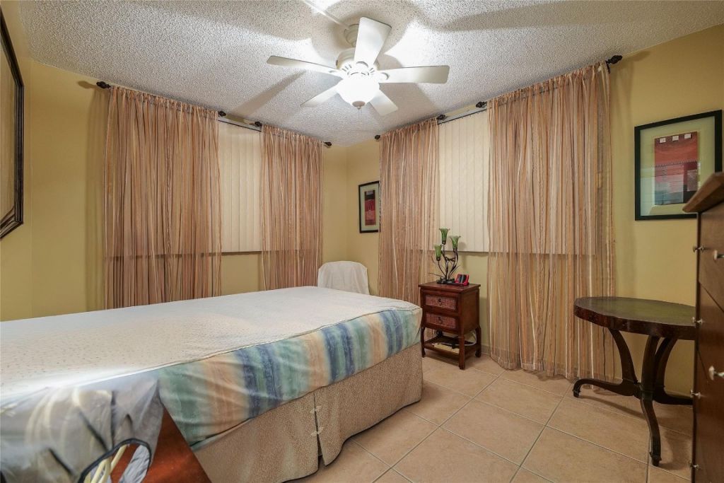 2951 NW 46th Avenue, Unit 310, Lauderdale Lakes, FL 33313 Photo