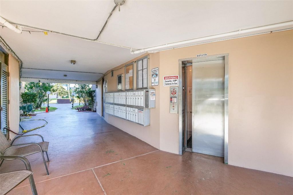 2951 NW 46th Avenue, Unit 310, Lauderdale Lakes, FL 33313 Photo