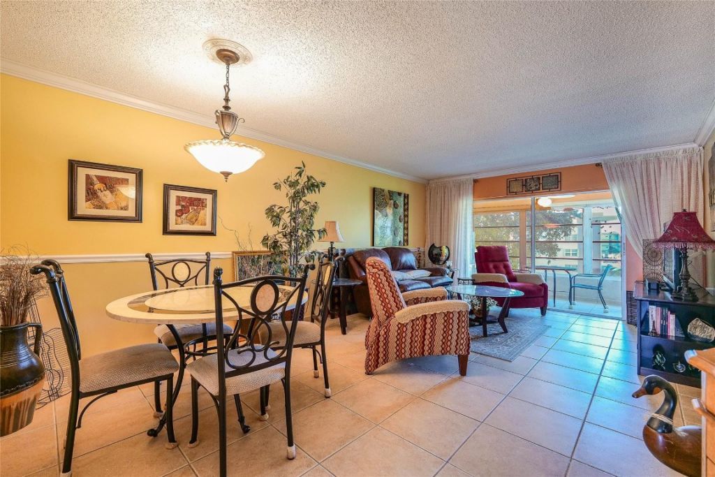 2951 NW 46th Avenue, Unit 310, Lauderdale Lakes, FL 33313 Photo