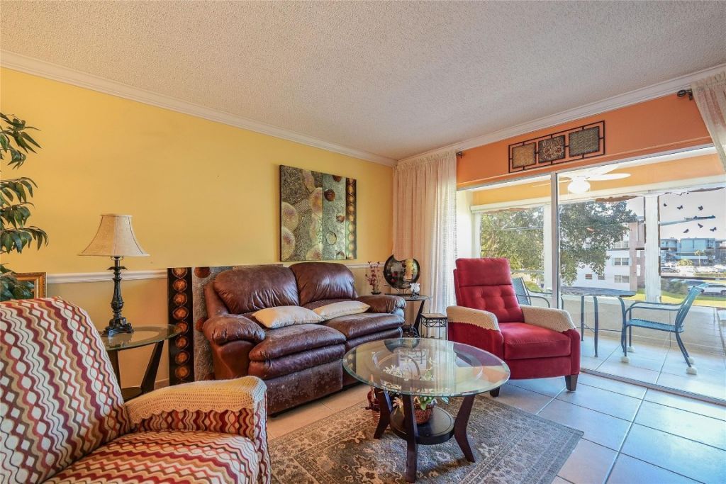 2951 NW 46th Avenue, Unit 310, Lauderdale Lakes, FL 33313 Photo