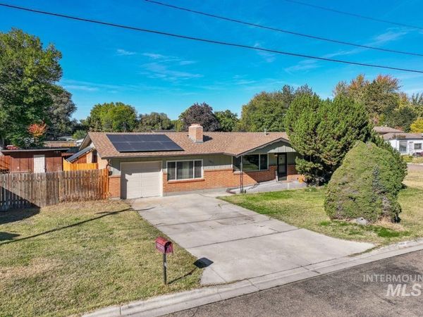 1511 N Indiana Ave, Caldwell, ID 83605