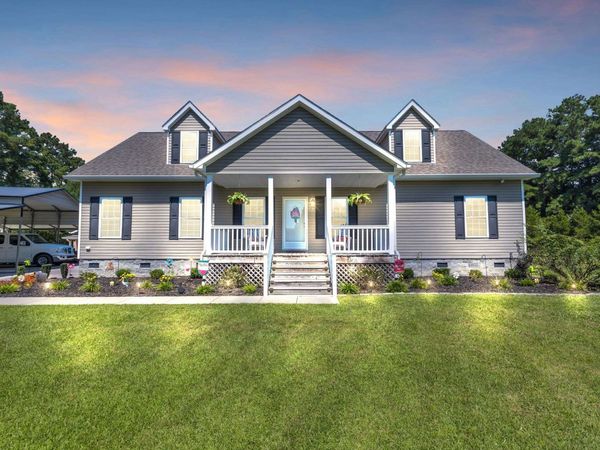 381 Saint Ives Rd., Longs, SC 29568