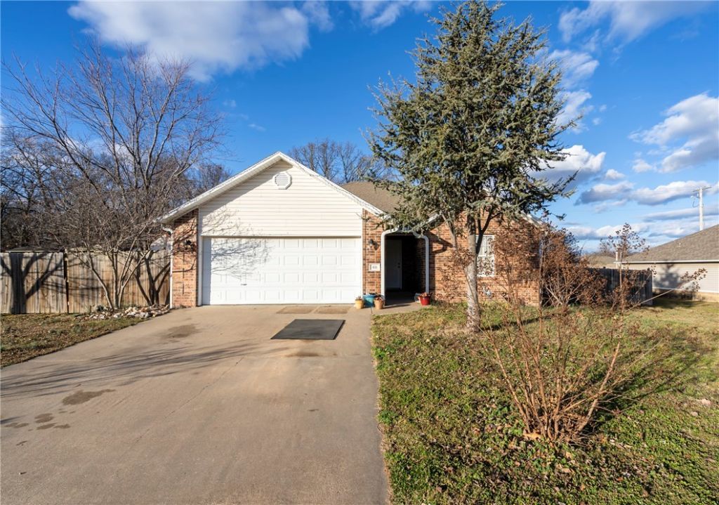 610 Avalon Drive  Gentry, AR 72734