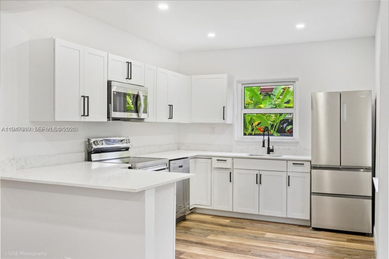 311 NE 90th St , El Portal, FL 33138 Photo