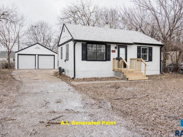 613 S Garfield Ave, Sioux Falls, SD 57104