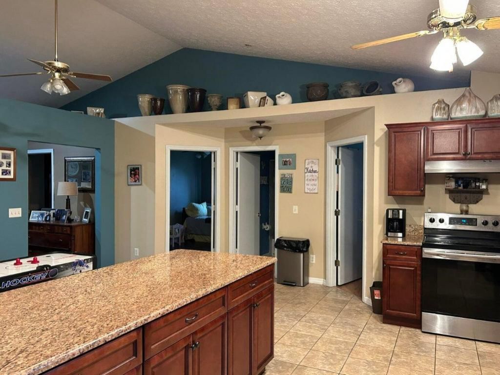 6927 NW Hershy Circle, Port Saint Lucie, FL 34983 Photo