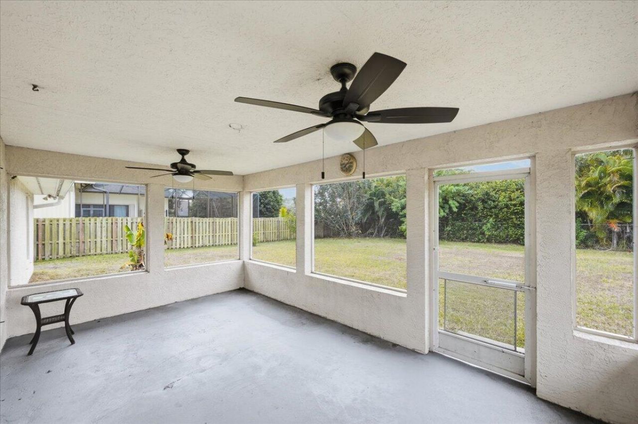 6927 NW Hershy Circle, Port Saint Lucie, FL 34983 Photo