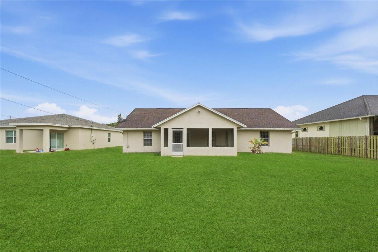 6927 NW Hershy Circle, Port Saint Lucie, FL 34983 Photo