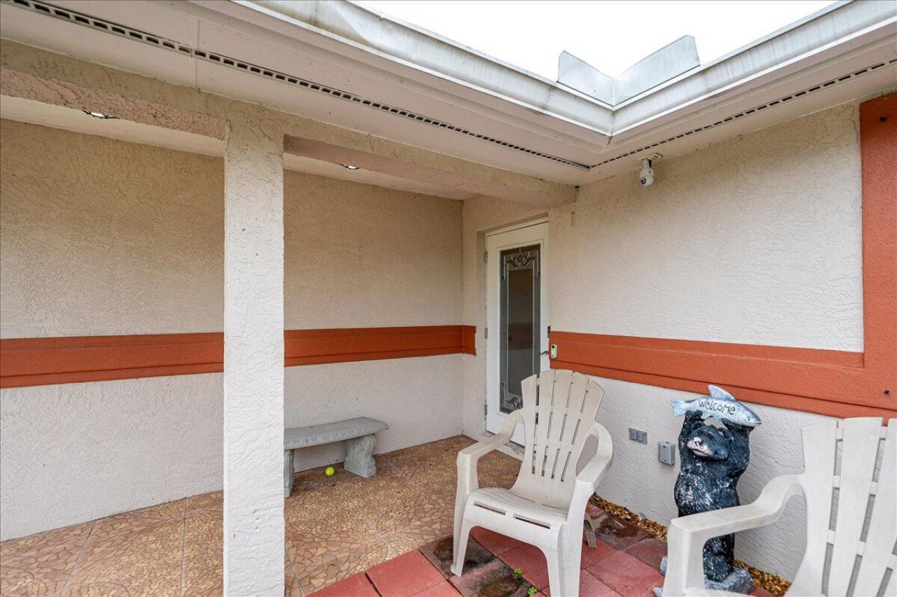 6927 NW Hershy Circle, Port Saint Lucie, FL 34983 Photo