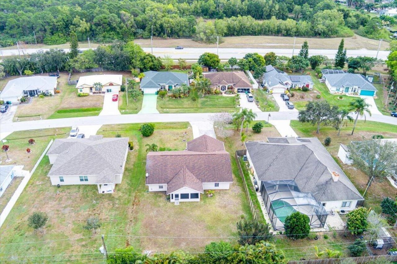 6927 NW Hershy Circle, Port Saint Lucie, FL 34983 Photo