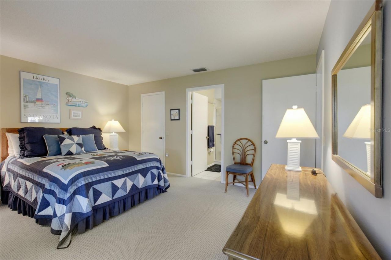 4962 Village Gardens Drive, Unit 141, Sarasota, FL 34234 Photo