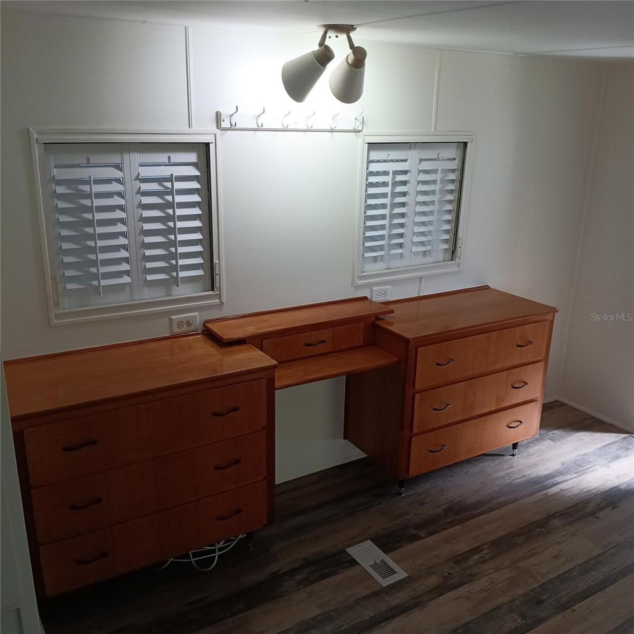 810 49th Avenue W, Bradenton, FL 34207 Photo