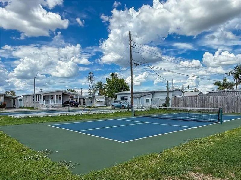 810 49th Avenue W, Bradenton, FL 34207 Photo