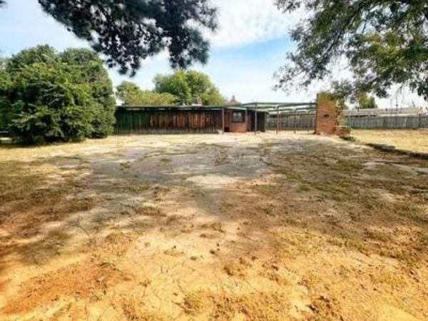 1116 N Gulf , Holdenville, OK 74848